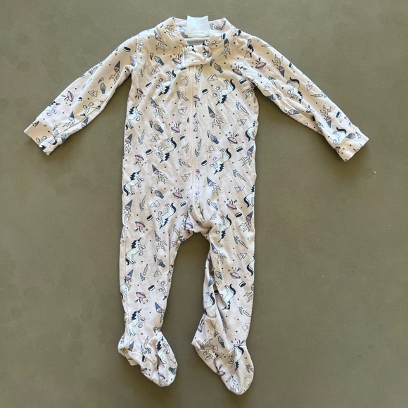 Organic Cotton and Bamboo Modal Baby Footies - Picture 1 of 3